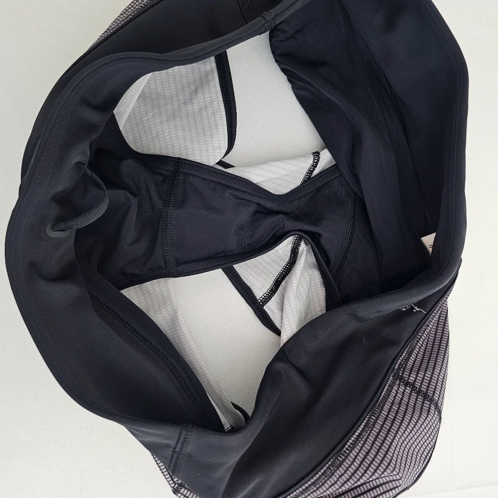 Lululemon Speed Short H2O Black White Stripe Swim Run